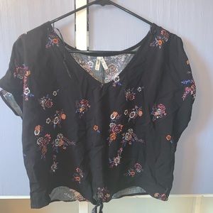 Flower semi -crop blouse